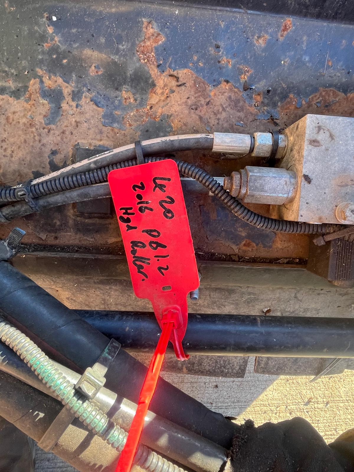 2016 Spearhead Project Black Flail Head 1.2M Hyd Roller (420) - Image 4